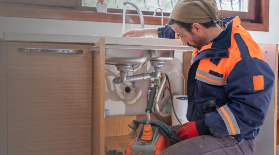 Local tankless water heater installation in Girard, IL